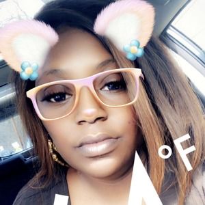 Meet your Posher, Deeva